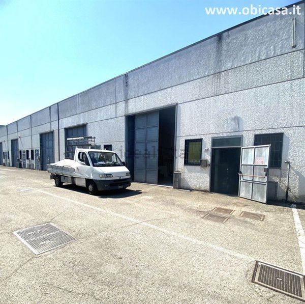 capannone in affitto a Faenza