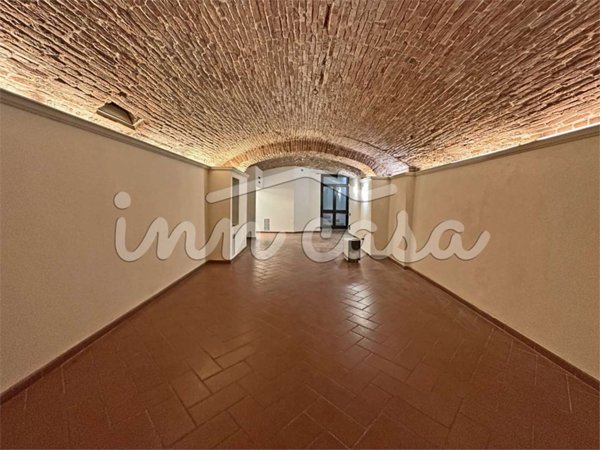 locale commerciale in affitto a Faenza in zona Santa Lucia