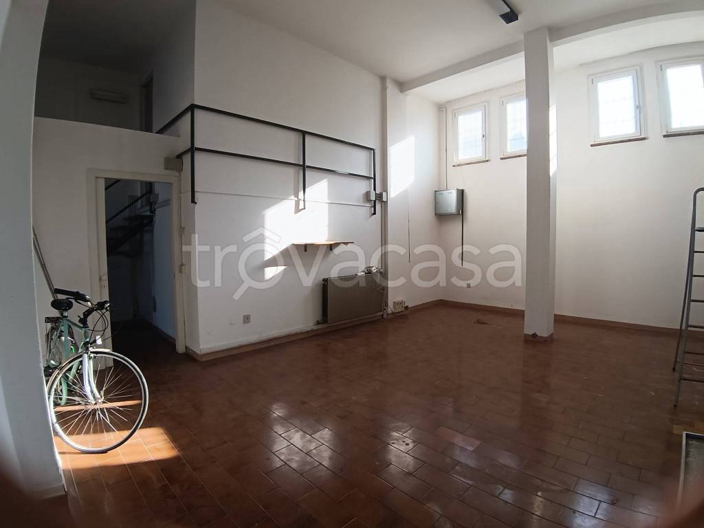 negozio in affitto a Lugo