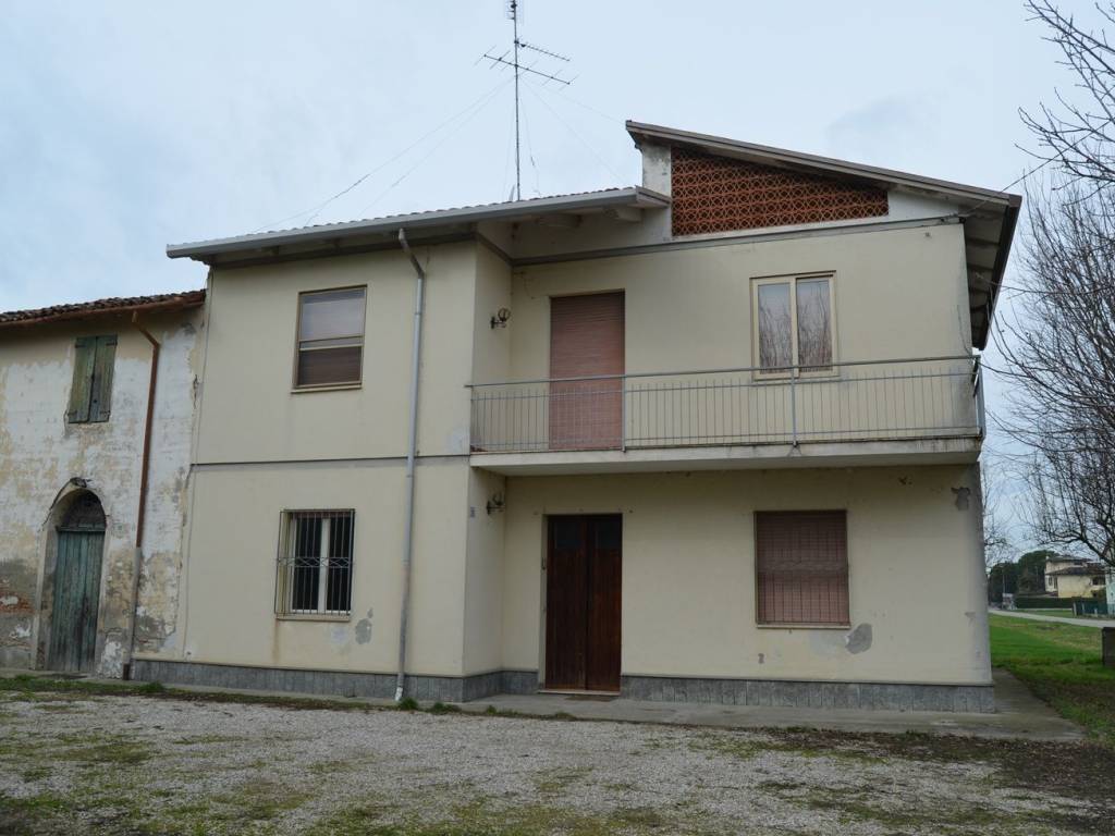 casa indipendente in affitto a Lugo