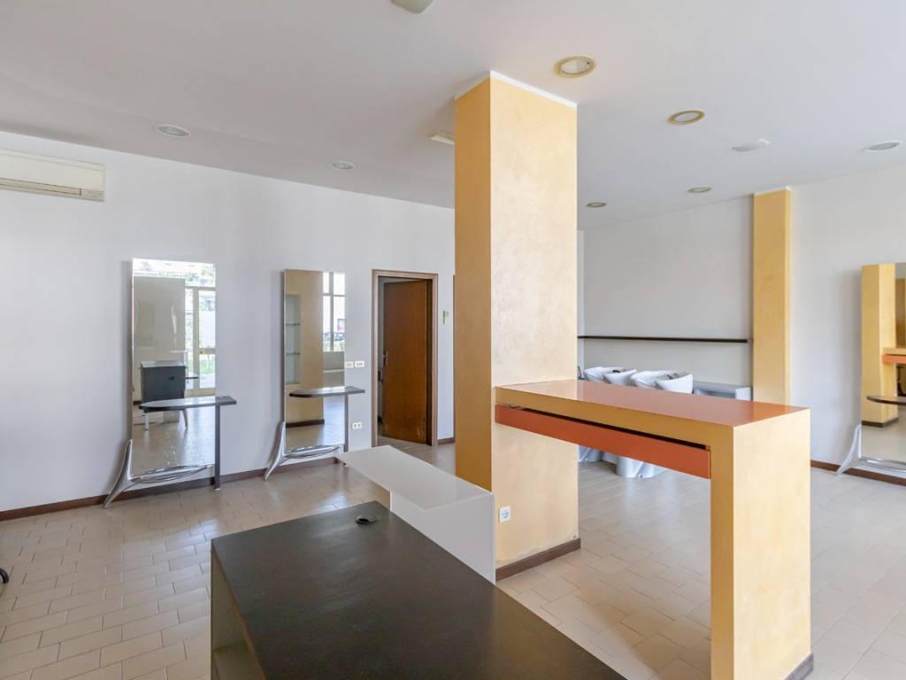 negozio in affitto a Lugo