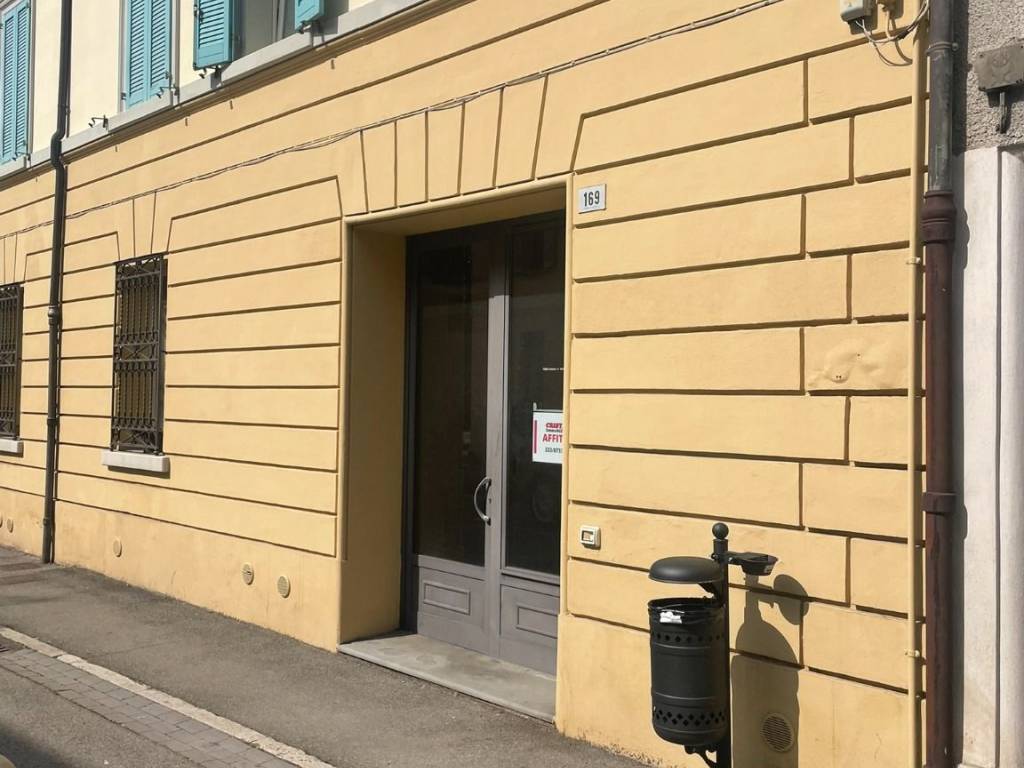 negozio in affitto a Lugo