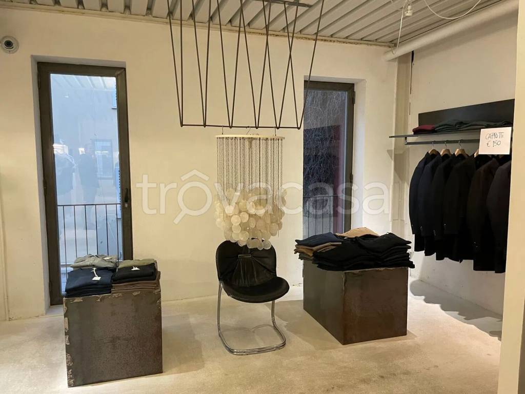 negozio in affitto a Ravenna in zona Centro Storico
