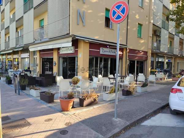 locale commerciale in affitto a Ravenna in zona Lido di Classe