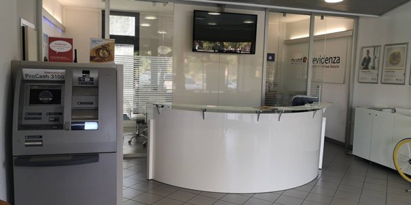 locale commerciale in affitto a Ravenna