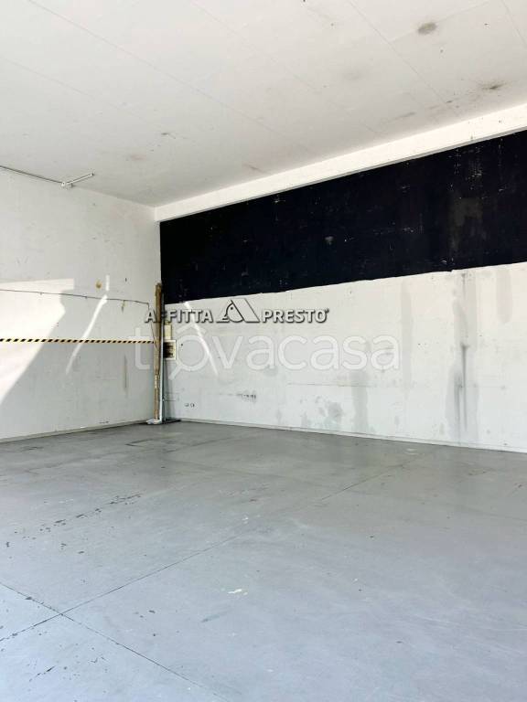 negozio in affitto a Ravenna