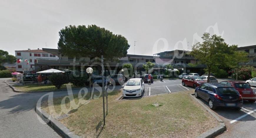 quadrivano in affitto a Ravenna in zona Punta Marina Terme