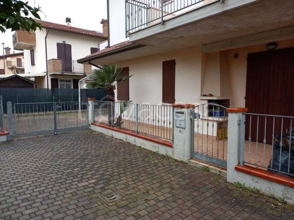 appartamento in affitto a Ravenna in zona Lido di Dante