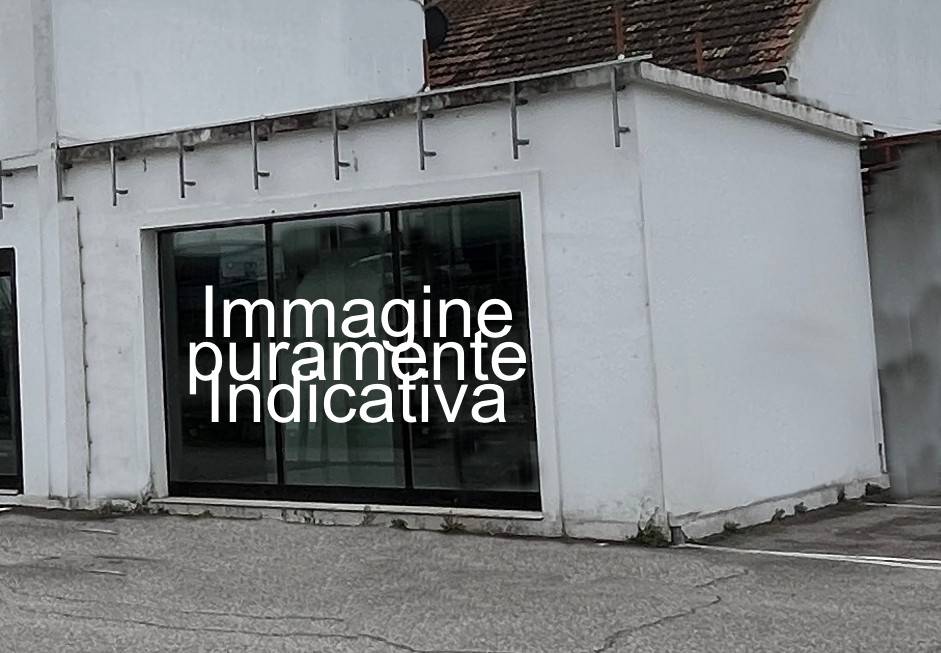 locale commerciale in affitto a Ravenna in zona Classe