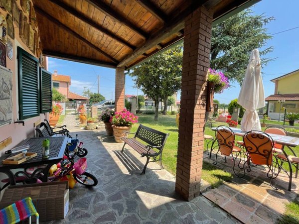 casa indipendente in affitto a Ravenna in zona Mezzano