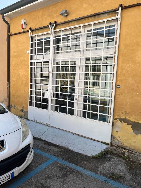 trivano in affitto a Ravenna in zona Centro Storico