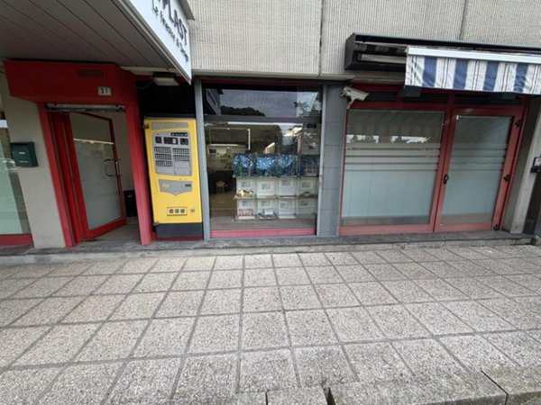 negozio in affitto a Ravenna