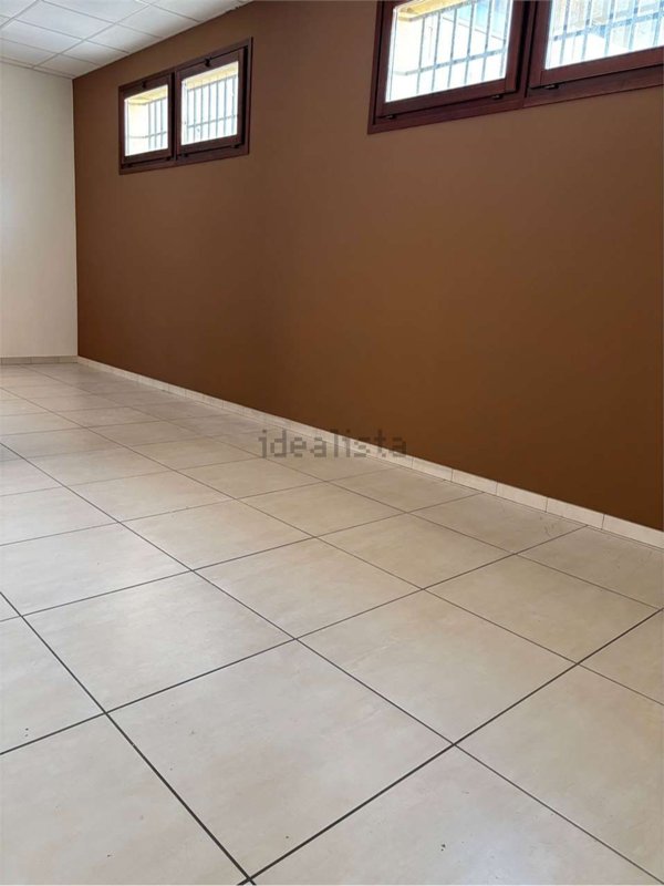 negozio in affitto a Ravenna