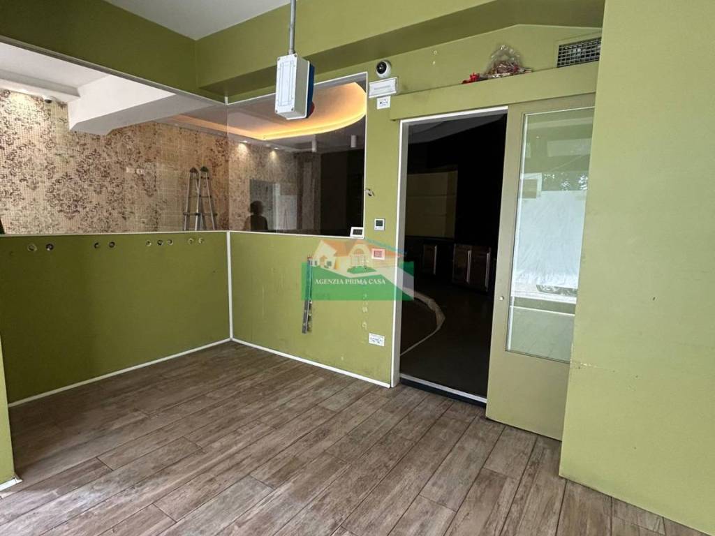 negozio in affitto a Ravenna