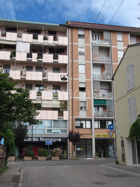 negozio in affitto a Ravenna in zona Centro Storico