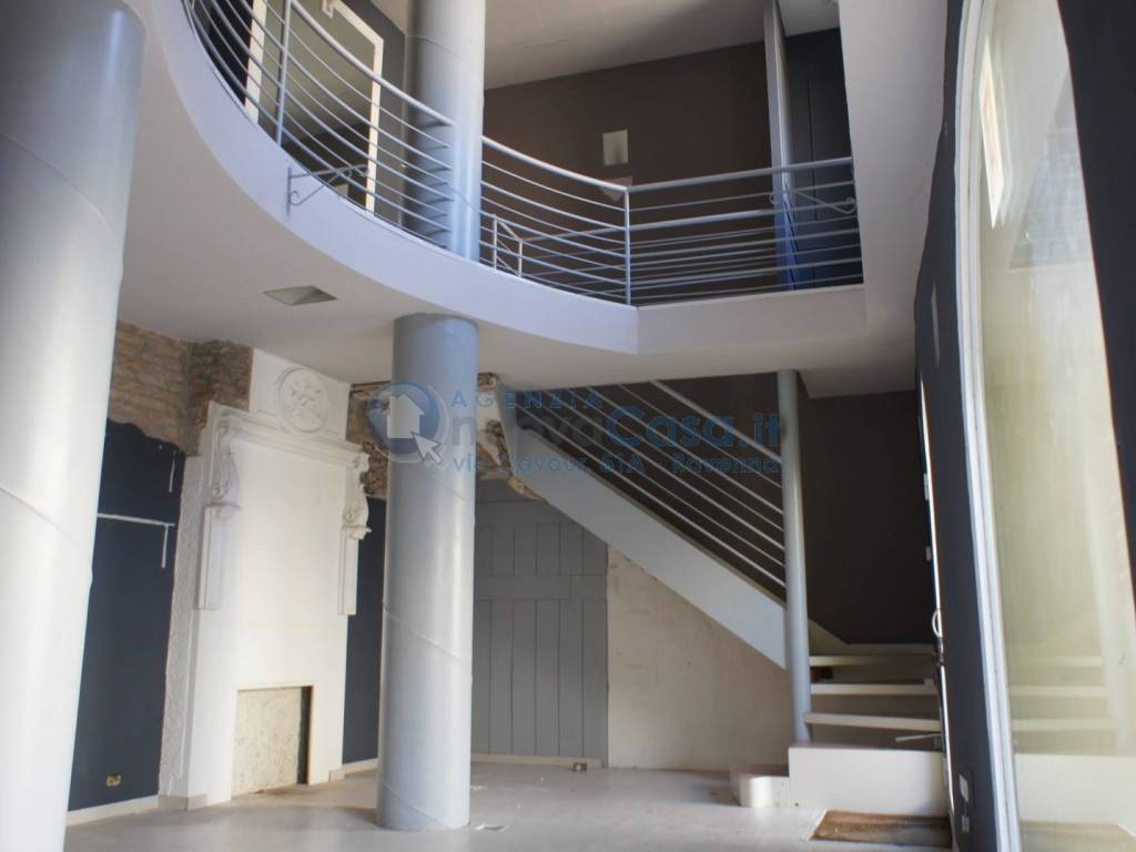 negozio in affitto a Ravenna in zona Centro Storico