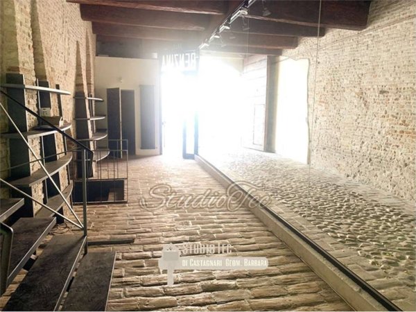 negozio in affitto a Ravenna in zona Centro Storico