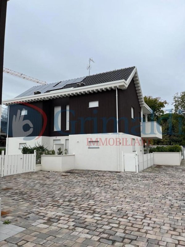 appartamento in affitto a Ravenna in zona Lido Adriano