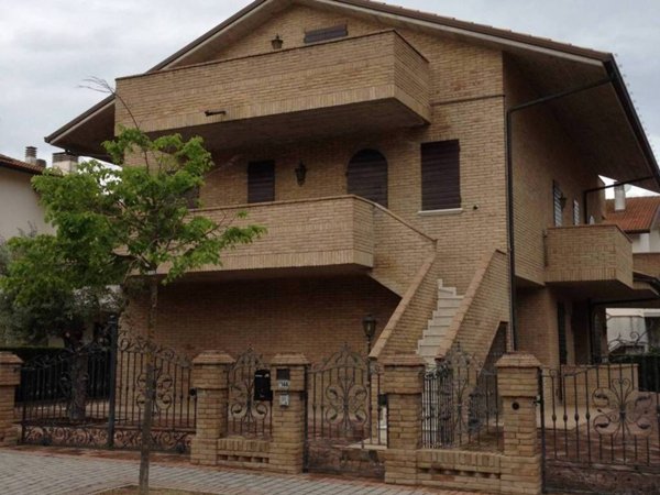 casa indipendente in affitto a Ravenna in zona Lido di Savio