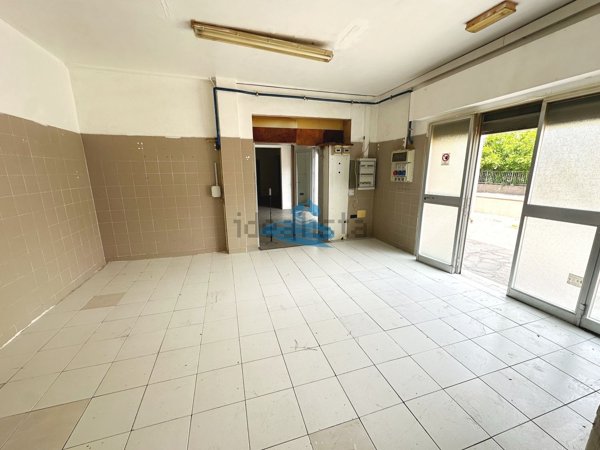 negozio in affitto a Ravenna in zona Centro Storico