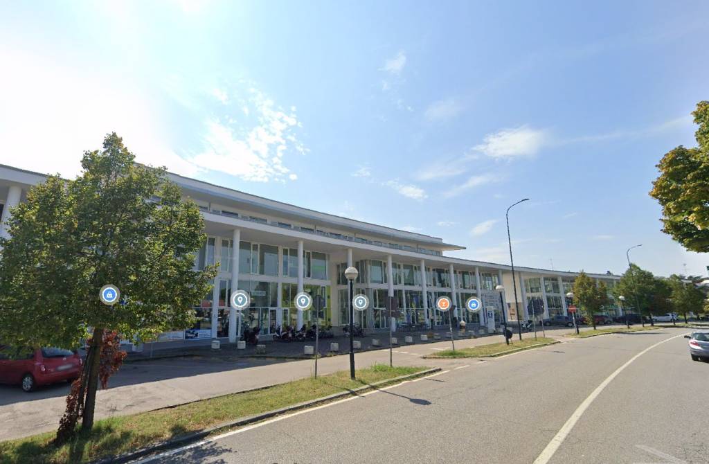 negozio in affitto a Ravenna