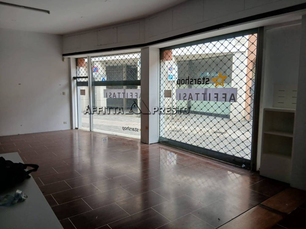 negozio in affitto a Ravenna in zona Centro Storico