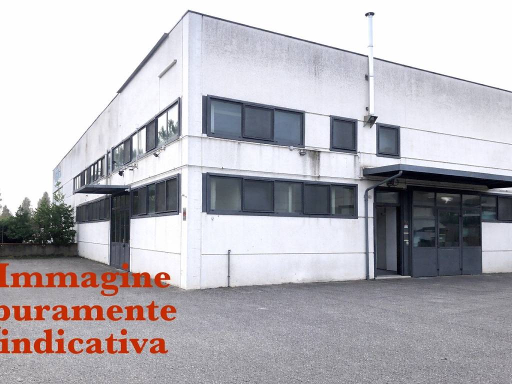 locale commerciale in affitto a Ravenna