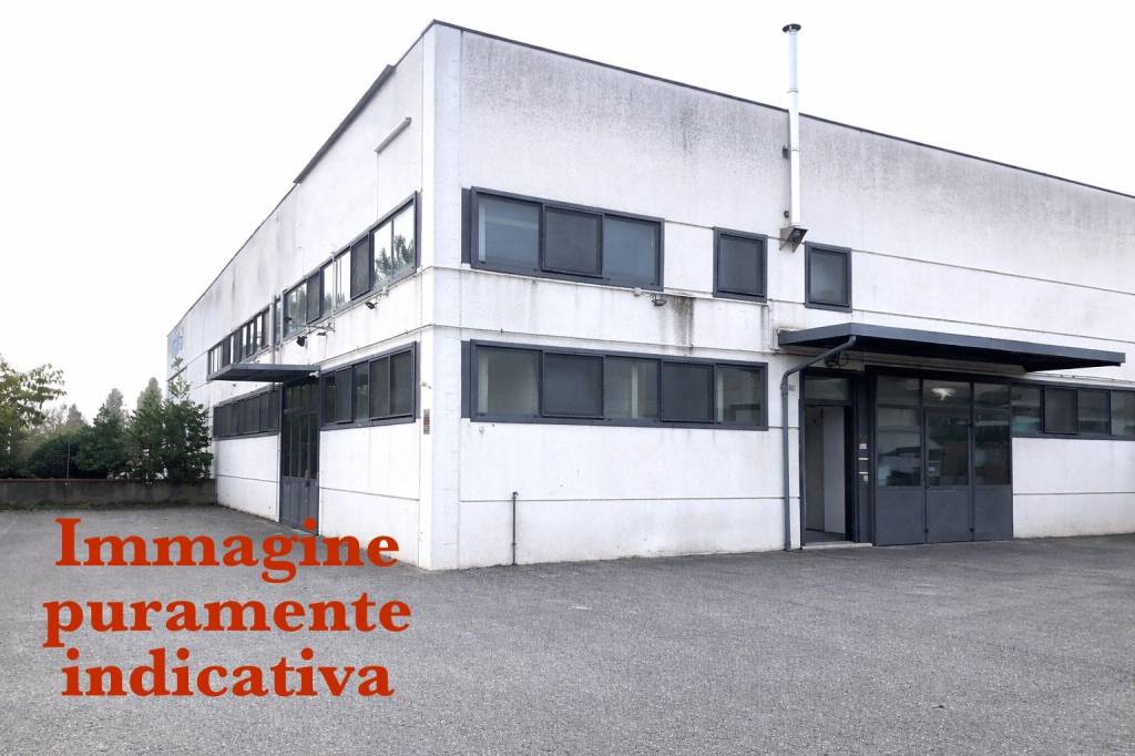 locale commerciale in affitto a Ravenna in zona Classe