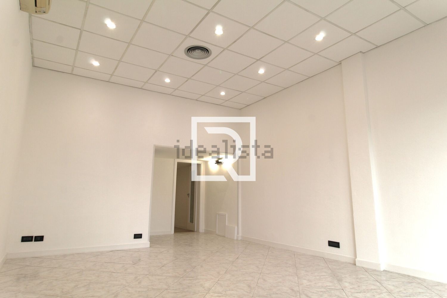 negozio in affitto a Ravenna