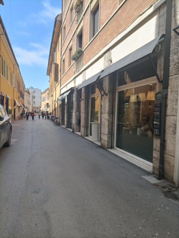 negozio in affitto a Ravenna in zona Centro Storico