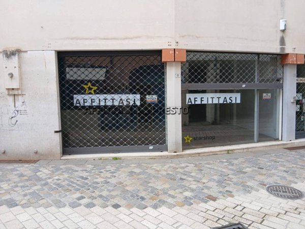 negozio in affitto a Ravenna in zona Centro Storico