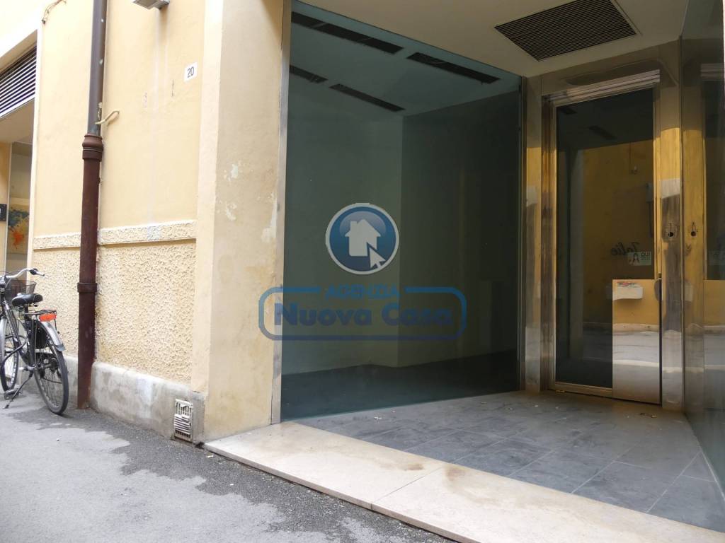 negozio in affitto a Ravenna in zona Centro Storico