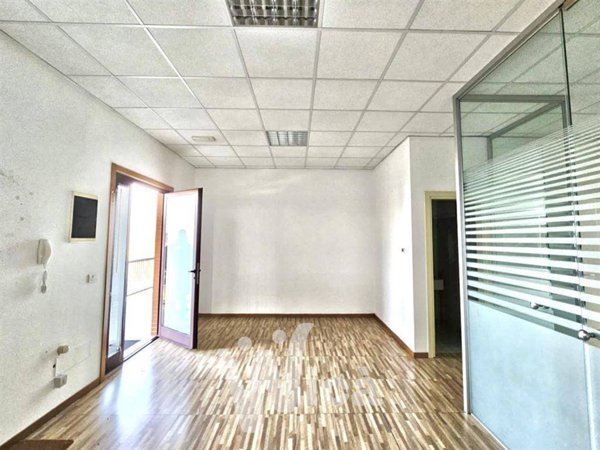 ufficio in affitto a Cesena in zona Villa Chiaviche