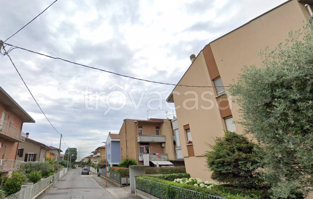 appartamento in affitto a Cesena in zona Calabrina