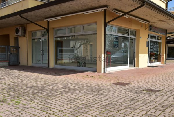negozio in affitto a Cesena in zona Budrio