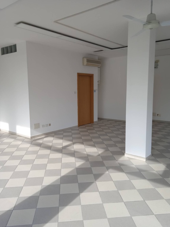negozio in affitto a Cesena in zona Calisese