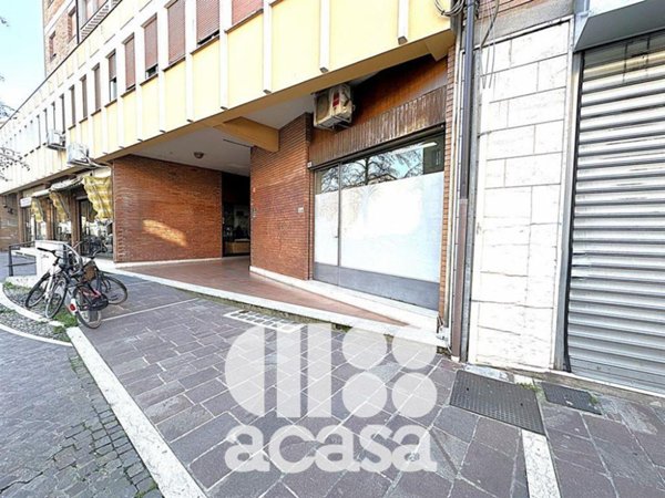 negozio in affitto a Cesena in zona Centro Storico