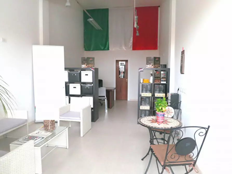 negozio in affitto a Cesena in zona Sant'Egidio