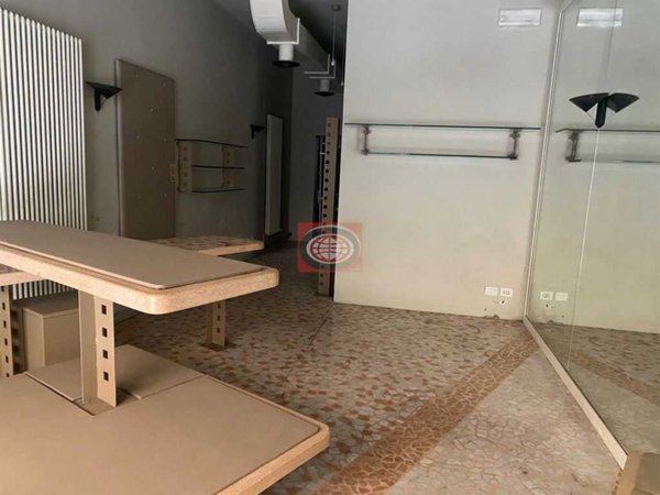 negozio in affitto a Cesena in zona Centro Storico