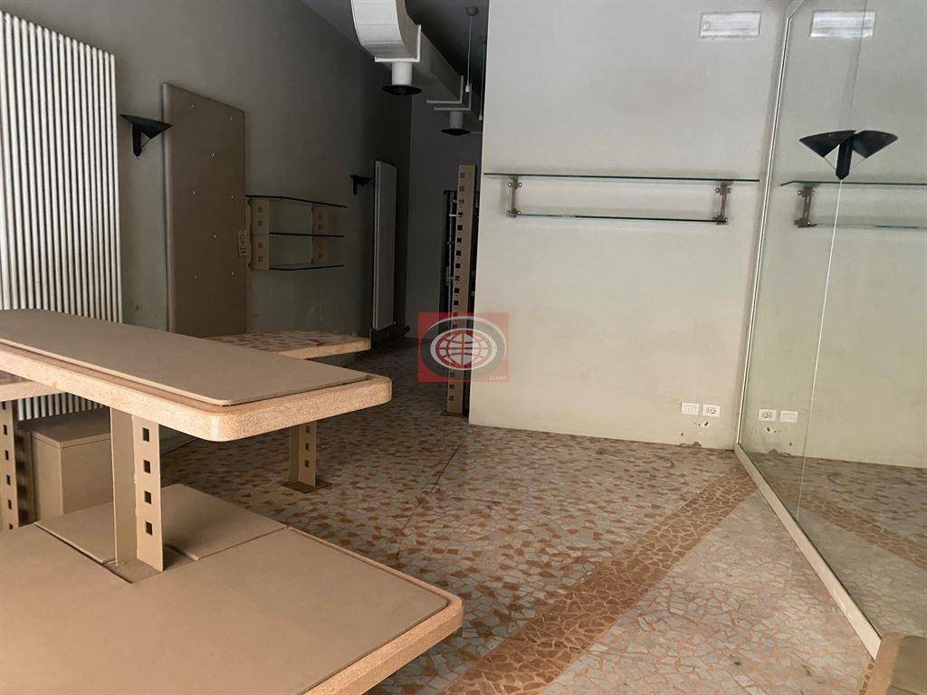 negozio in affitto a Cesena in zona Centro Storico