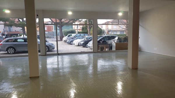 negozio in affitto a Cesena in zona Centro Storico