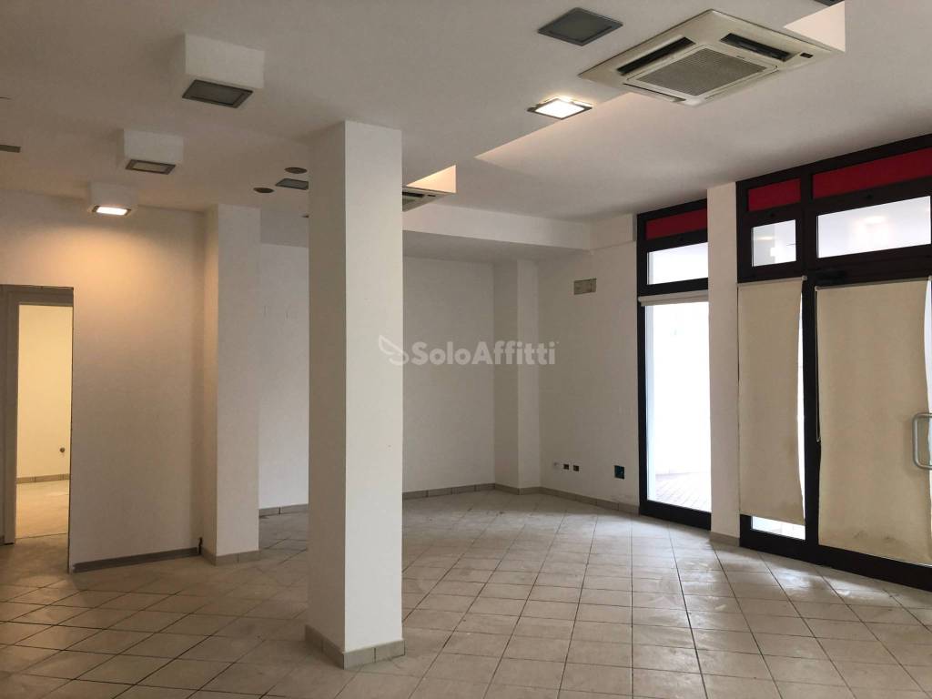 negozio in affitto a Cesena in zona Centro Storico