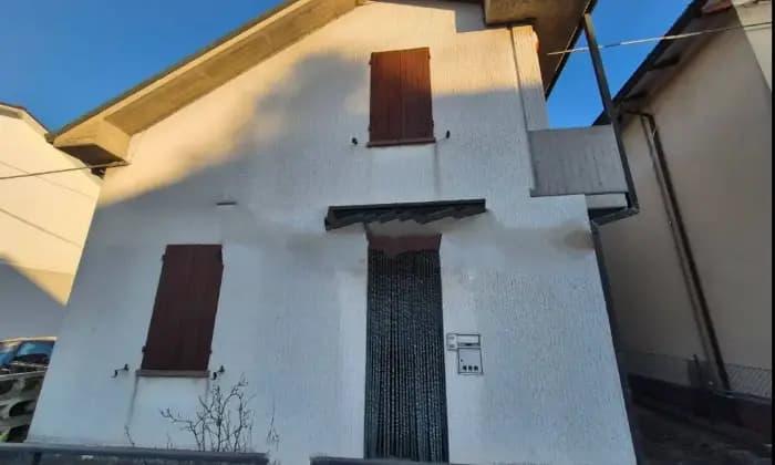 casa indipendente in affitto a Cesena in zona Marcorano
