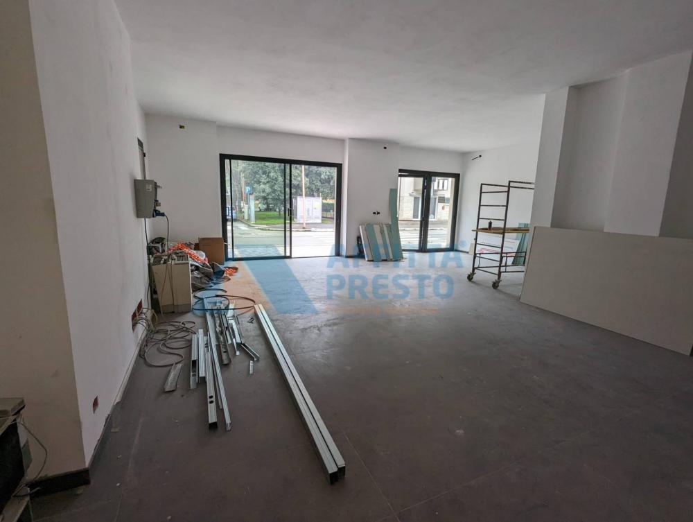 negozio in affitto a Cesena