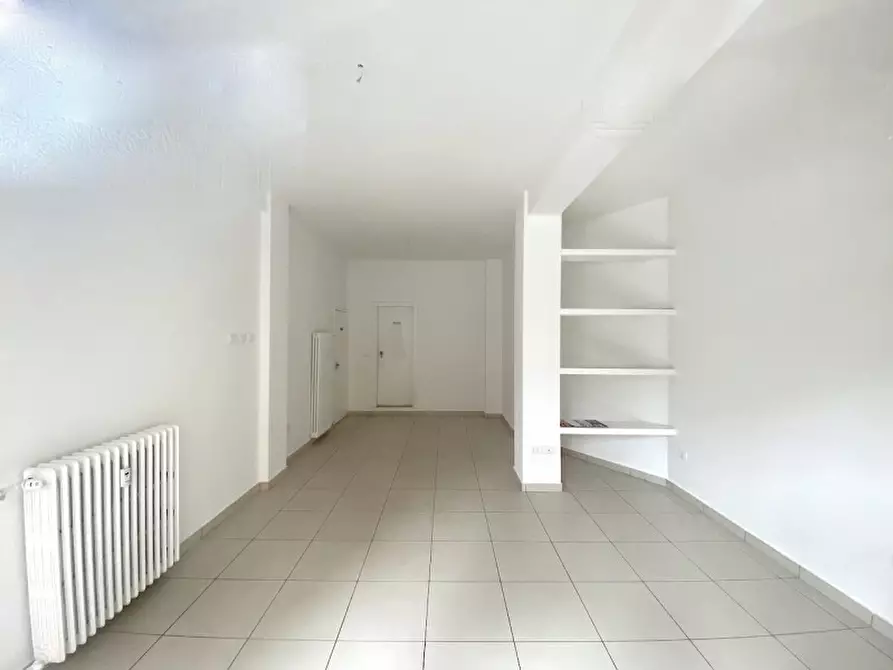 negozio in affitto a Cesena