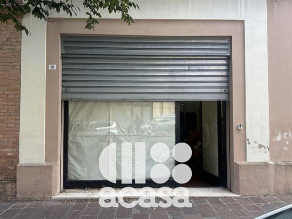 negozio in affitto a Cesena in zona Centro Storico