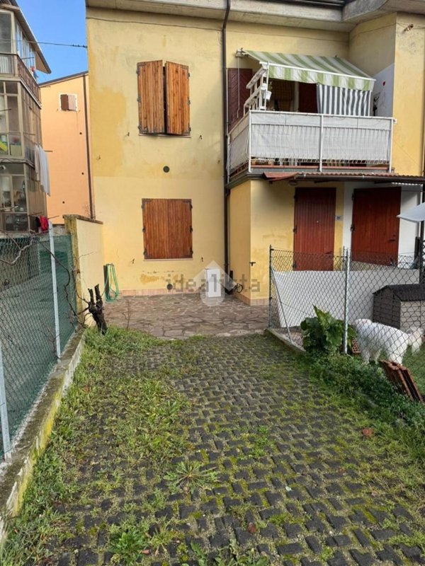 appartamento in affitto a Cesena in zona Oltresavio