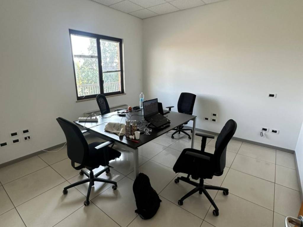 ufficio in affitto a Cesena in zona Vigne