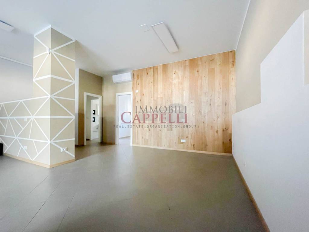 negozio in affitto a Cesena in zona Barriera