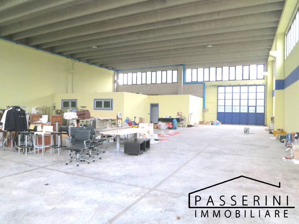 locale commerciale in affitto a Cesena in zona Torre del Moro